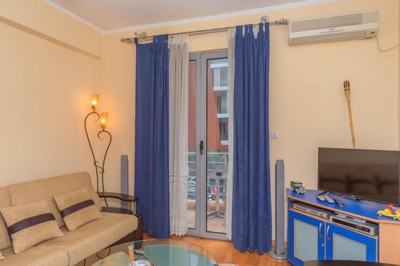 White Bear Budva Exterior photo