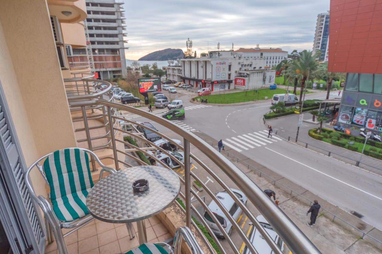 White Bear Budva Exterior photo