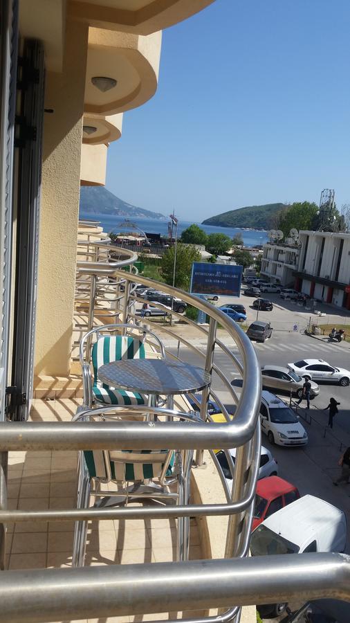 White Bear Budva Exterior photo